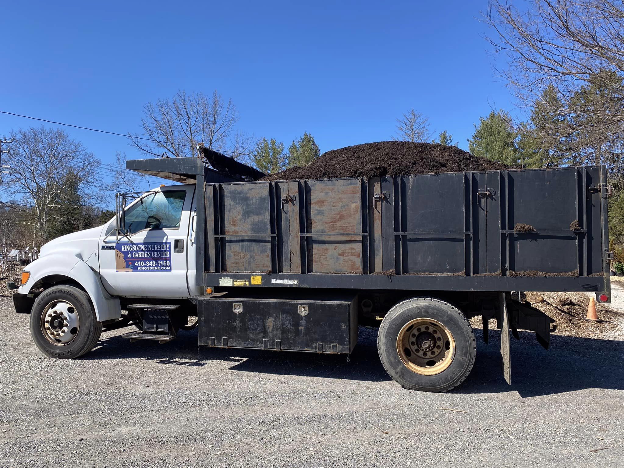 Mulch-Delivery-Kingsdene.jpg